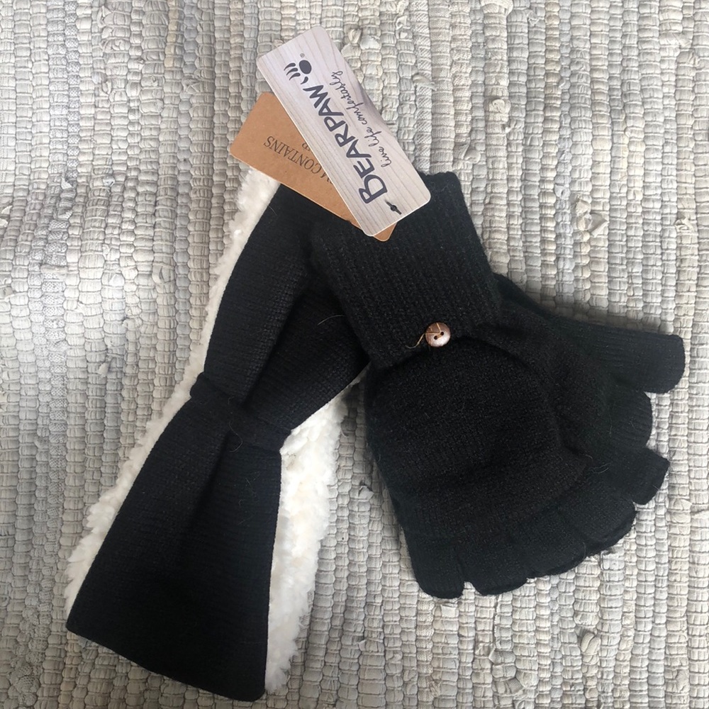 Bearpaw mittens and headband